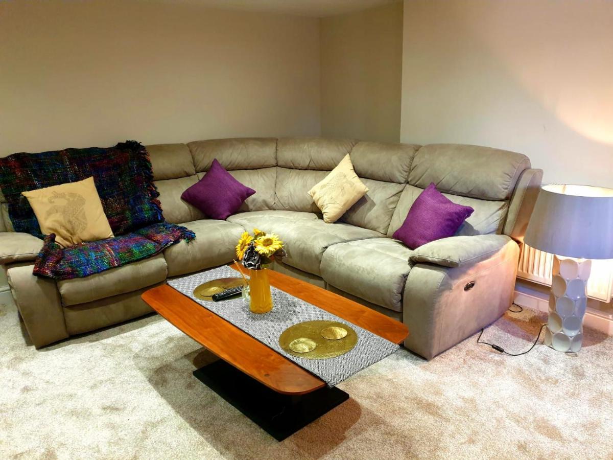 Elegant 2 Bed Apartment In Manchester Exterior photo